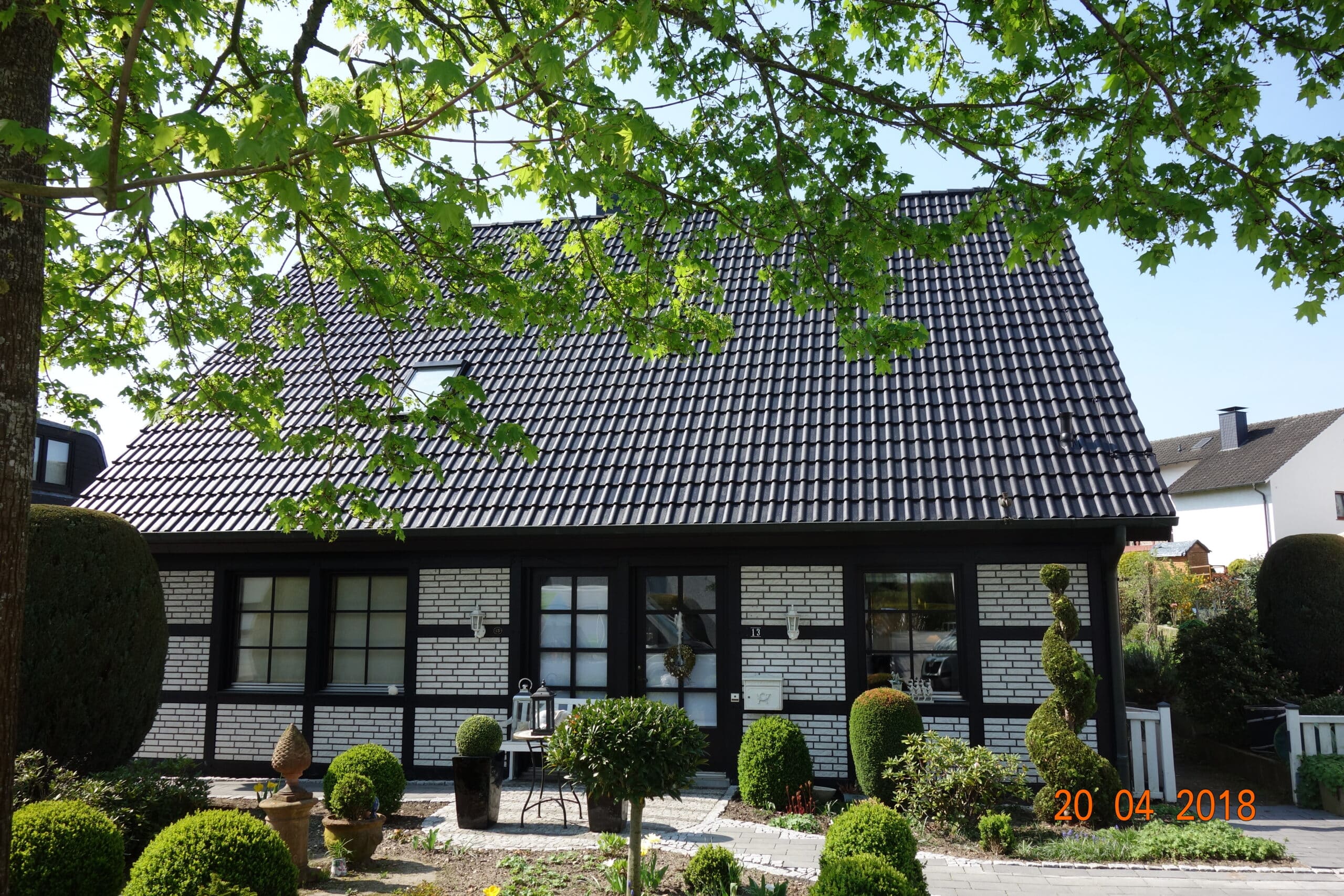 Dachbeschichtung in NRW – keine Solarpflicht bei Dachreinigung oder Beschichtung